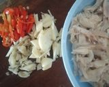 Foto langkah ke 1 dari resep Bakso Aci Isi Ayam Suwir Kuah Kuning.