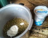 A picture of step 7 of Coconut rice with creamy green grams.
