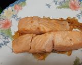 Foto del paso 8 de la receta Salmón en airfryer con salsa de yogur a mi estilo y cebolla caramelizada (sin azúcar)