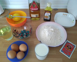Foto del paso 1 de la receta: Bizcocho con frutas confitadas