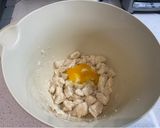 A picture of step 2 of Spinatknödel with Parmesan (Spinach Dumpling).