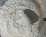 A picture of step 2 of Rawa uttapam.
