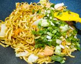 Foto langkah ke 3 dari resep Bekal sekolah, Mie goreng sayuran (917).