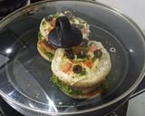 A picture of step 7 of Pizza burger.