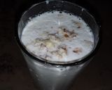 A picture of step 1 of Coconut milk shake.