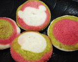 A picture of step 2 of Colourful idli.