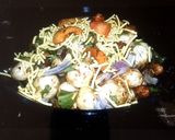 A picture of step 4 of Healthy makhana bhel.