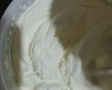 Foto langkah ke 1 dari resep Esclair Regal Dessert Box.