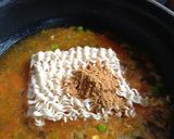 A picture of step 7 of Veg maggi.