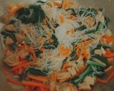 Foto langkah ke 3 dari resep Japchae minimalis.