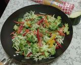 Foto del paso 1 de la receta: Tallarines con verduras salteadas y pollo