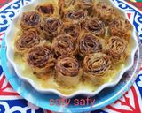 A picture of step 8 of Phyllo Cinnamon Rolls with Caramel Cream.