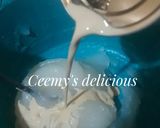 A picture of step 4 of Cornflour shake.