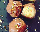 A picture of step 7 of Sattu chocolate ball.