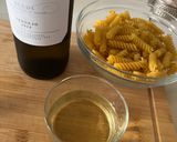 Foto del paso 4 de la receta: Fussili con habitas y calamares en su tinta