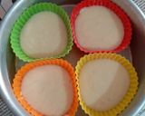 A picture of step 7 of White Cupcakes.