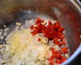Foto del paso 1 de la receta: Salsa simil boloñesa con pollo