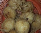 A picture of step 6 of Yam balls.