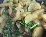 A picture of step 8 of Japanese Daikon Radish with sweet Beef.