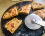 A picture of step 3 of Egg Parantha.