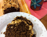 Foto del paso 4 de la receta: Budín con harina de algarroba, manzana, dulce de leche y crumble