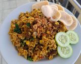 Foto langkah ke 8 dari resep Nasi Goreng Sapi Ala Restoran.