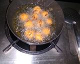 A picture of step 1 of Burmese Pyajo.