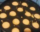 Foto langkah ke 3 dari resep 407. Kue cubit thai tea tanpa telur.