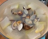 A picture of step 4 of Winter Melon and Clam Soup.