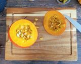 Une image de l'étape 1 de Soupe de Potimarron : une délicieuse recette d'automne.