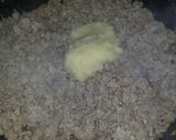A picture of step 2 of Shinwari style mutton qeema.