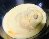 A picture of step 4 of Mangolecious raspberry jelly dessert.