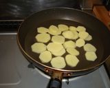 A picture of step 2 of Potatoes Cooked in Milk.