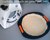 Foto del paso 8 de la receta: Quiche de Calabacín con Solomillo de Pollo TMX
