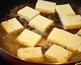 A picture of step 3 of Sukiyaki-style Stewed Ground Meat and Tofu.