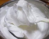 A picture of step 4 of Pavlova.