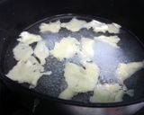 A picture of step 3 of CHINESE DUMPLING SOUP (MEE HUN KUEH).