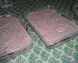A picture of step 8 of Pick-Me-Up No Bake Chocolate Cheesecake.