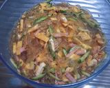 A picture of step 4 of Tasty Chinese-Style Cellophane Noodle Salad.