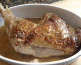 Foto del paso 5 de la receta: Pierna de pavo guisada en su jugo con almendra