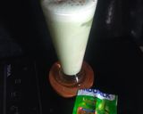 Foto langkah ke 3 dari resep Creamy Matcha Soda Splash.