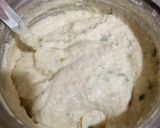 A picture of step 2 of Medu Vada.