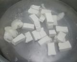 Foto langkah ke 1 dari resep Bening Kelor Tahu.