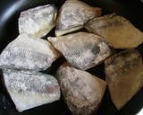 A picture of step 4 of Horse Mackerel Kabayaki.