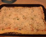 A picture of step 11 of Vegetarian pizza.