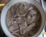 A picture of step 1 of Rich and Tasty Beef Tendon Curry Made in a Pressure Cooker.