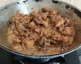 A picture of step 3 of Chilli Chicken with Sauces.