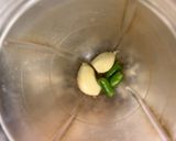 A picture of step 2 of Avocado Garlic dip.