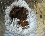 Foto langkah ke 1 dari resep Risol Coklat.