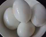 Hình bước làm 2 của món Thịt kho trứng